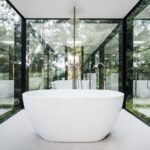 Kangaroo Valley cabin exterior bathroom for Madeleine Blanchfield Architects.