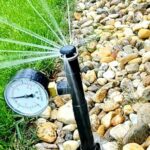 Ne locsolj feleslegesen! – Így építs profi öntözőrendszert! Kisokos, hasznos tanácsokkal Kertünk gondozása nem csupán hobbi, hanem egy életforma is, amely lehetőséget teremt arra, hogy közelebb kerüljünk a természethez. Az öntözés elengedhetetlen része a kert gondozásának, hiszen a megfelelő vízellátás biztosítja a növények egészséges fejlődését, bőséges termését.